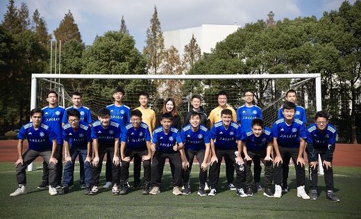 这配合比游戏里还流畅