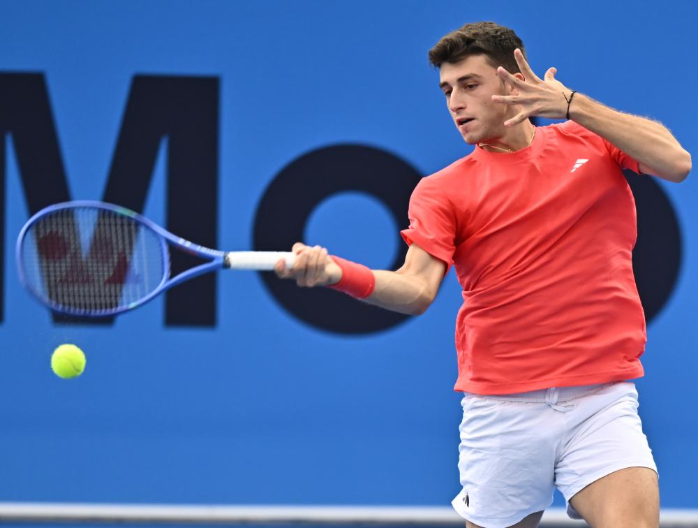 东体：足协要求所有女足国脚踢完全运会后立刻赶往国家队报到