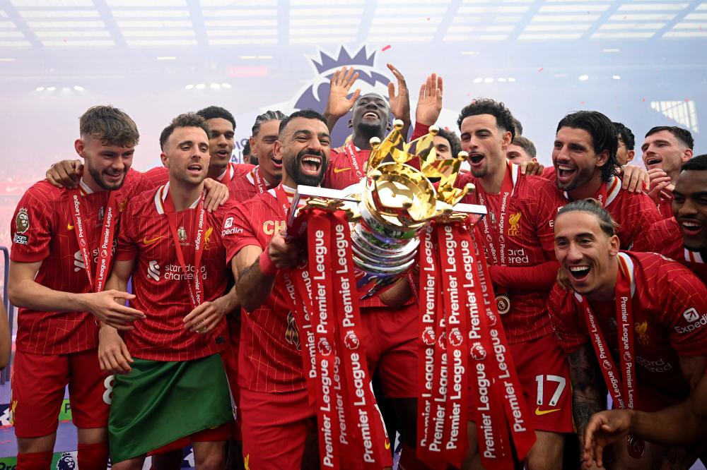 普约尔：我在家里很少谈足球，两个女儿最近才知道我曾效力巴萨