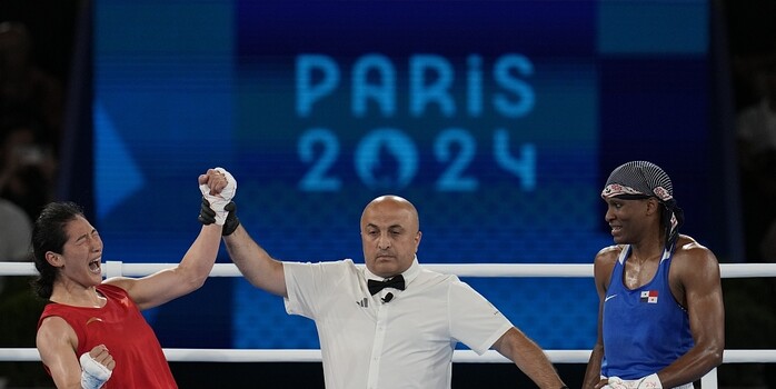 马特拉齐：罗纳尔多是梅西和C罗的结合体，我从不直接防守他