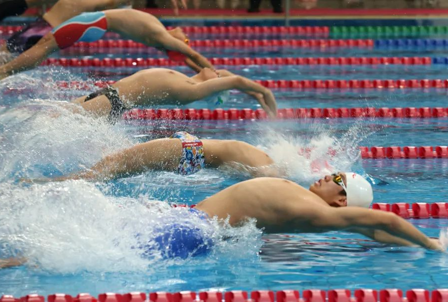 加纳乔点赞罗马诺动态，内容是切尔西已经将他列入引援名单