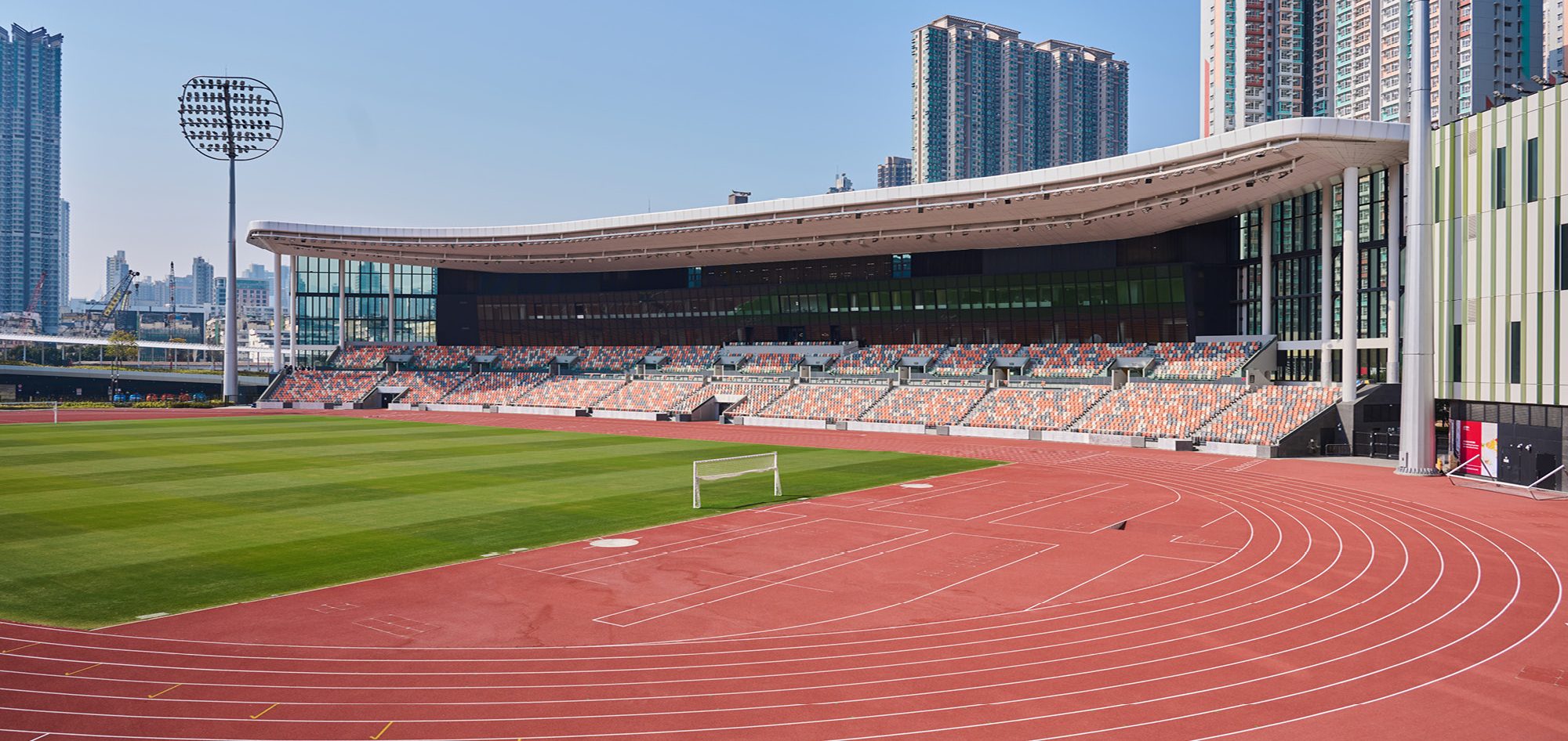 CBA俱乐部杯战报：广厦92-89险胜北京取CBA俱乐部杯4连胜，努尼-奥莫特21分